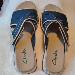 Clarks Women's Canvas Sandals, Navy, Tan & White, Velcro Straps, Sz 10 M